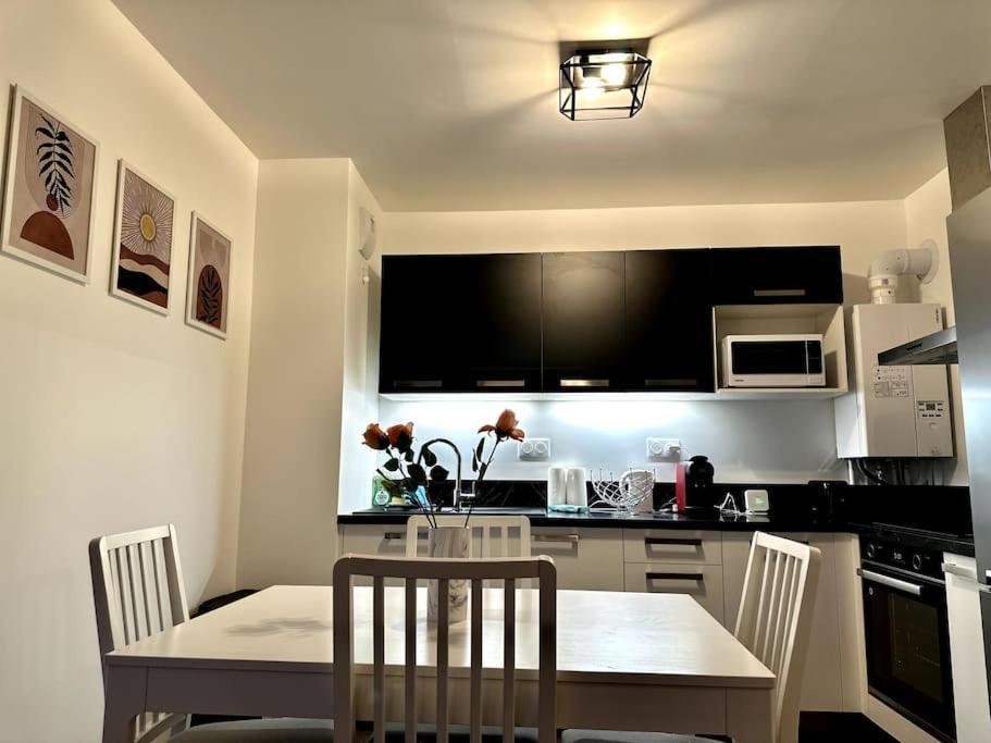 Appartement Cozy - Quartier Residentiel ムラン エクステリア 写真