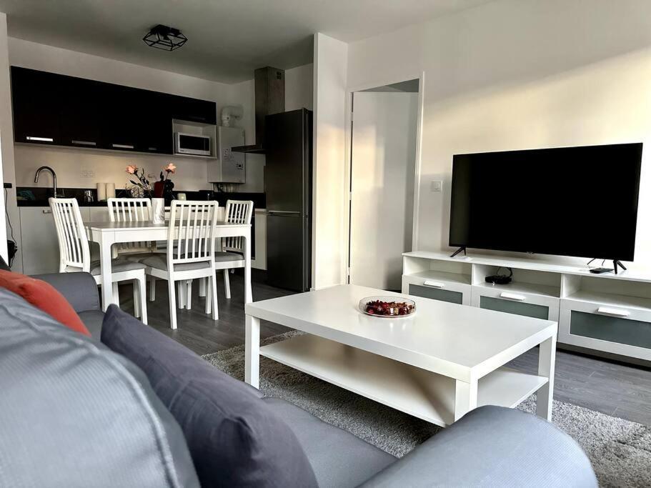 Appartement Cozy - Quartier Residentiel ムラン エクステリア 写真